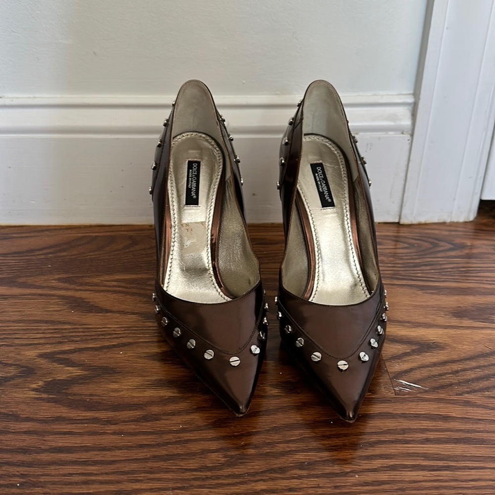 Dolce & Gabbana Heels: Size 39, Made in Italy, Pumps, Pointed Toe, Chocolate